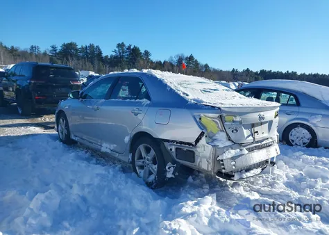 2012 Toyota Camry z USA, uszkodzony, nr VIN 4T1BFAFK5CU138941